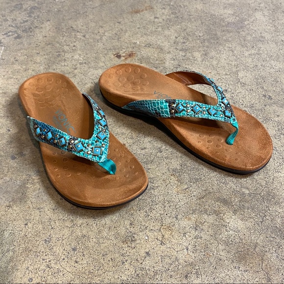 vionic embellished sandals